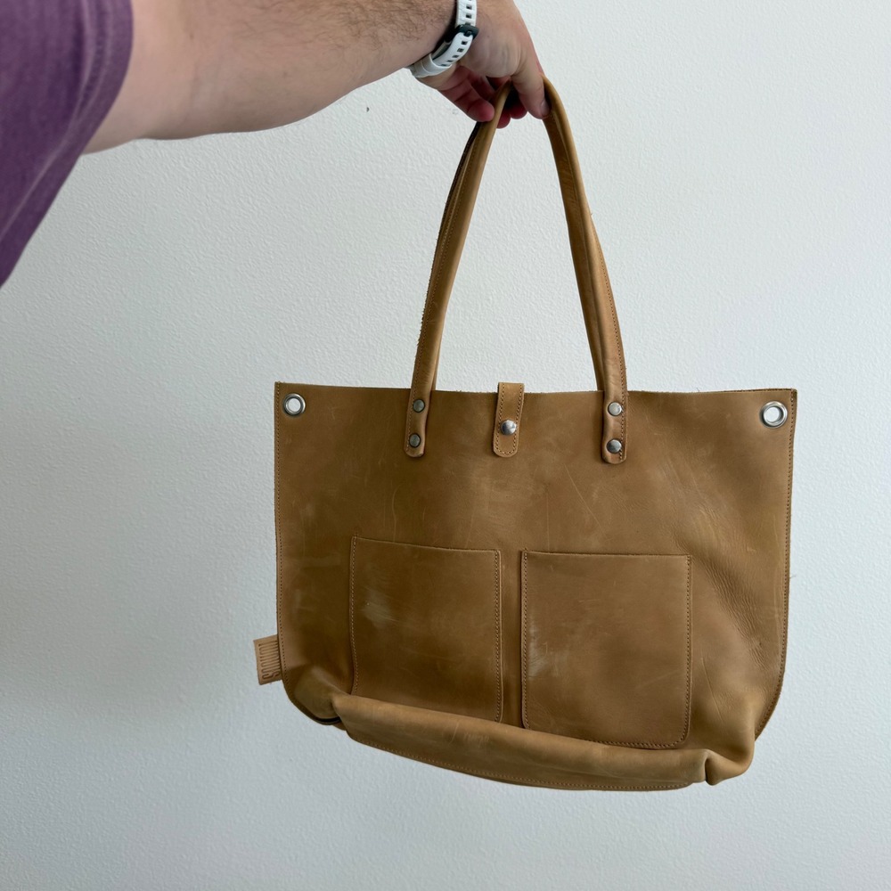 Sanumi Tan Leather Tote Bag Large Snap Closure Exterior Pockets Shopper